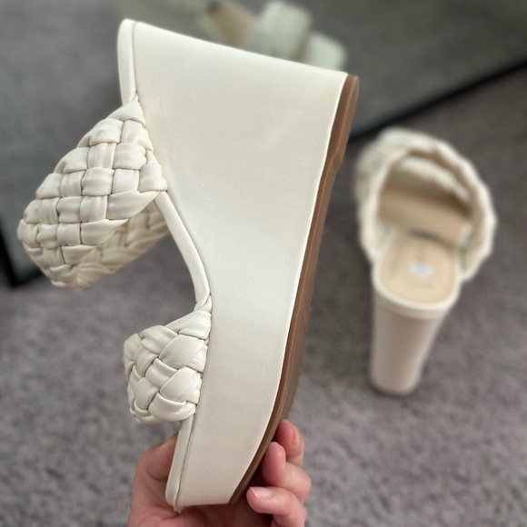 NESSIE WEDGE SANDALS - Picture 5 of 11